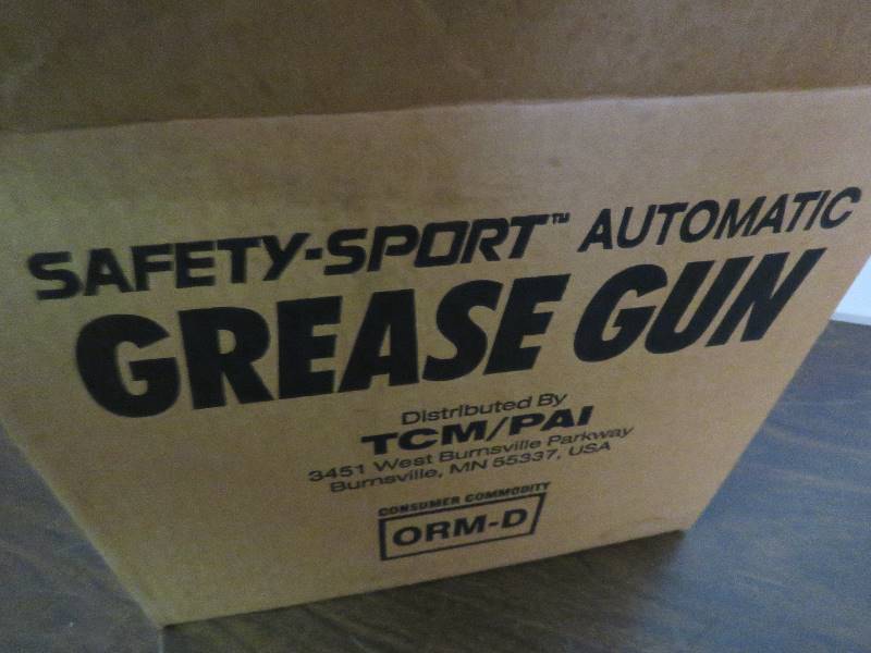 lot 643 image: Safety Sport Grease Gun