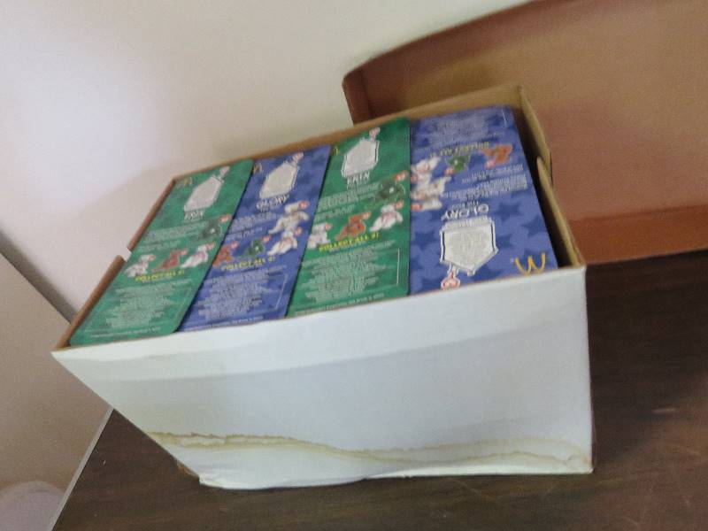lot 646 image: Collectible Beanie Babies