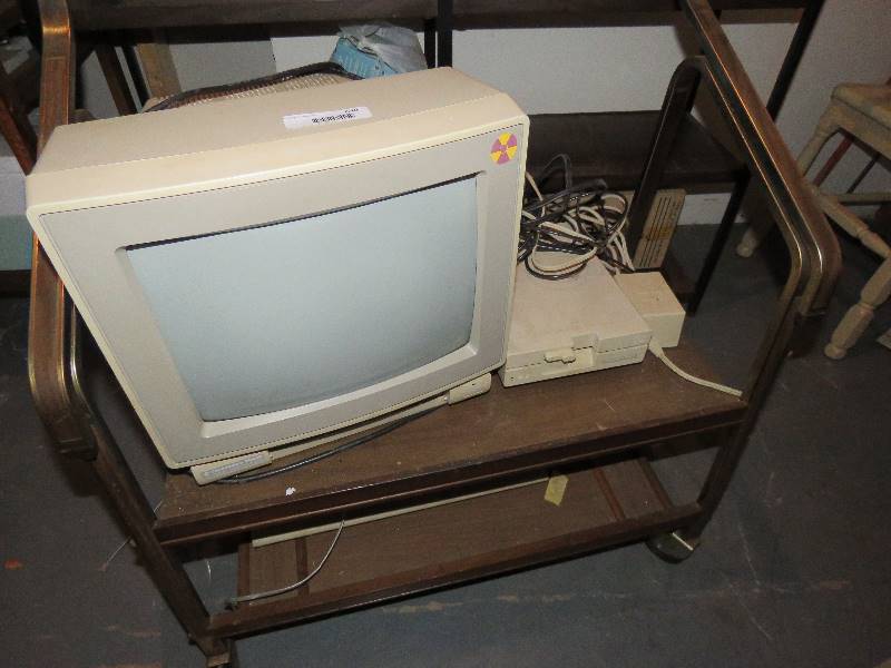 lot 648 image: Vintage Computer