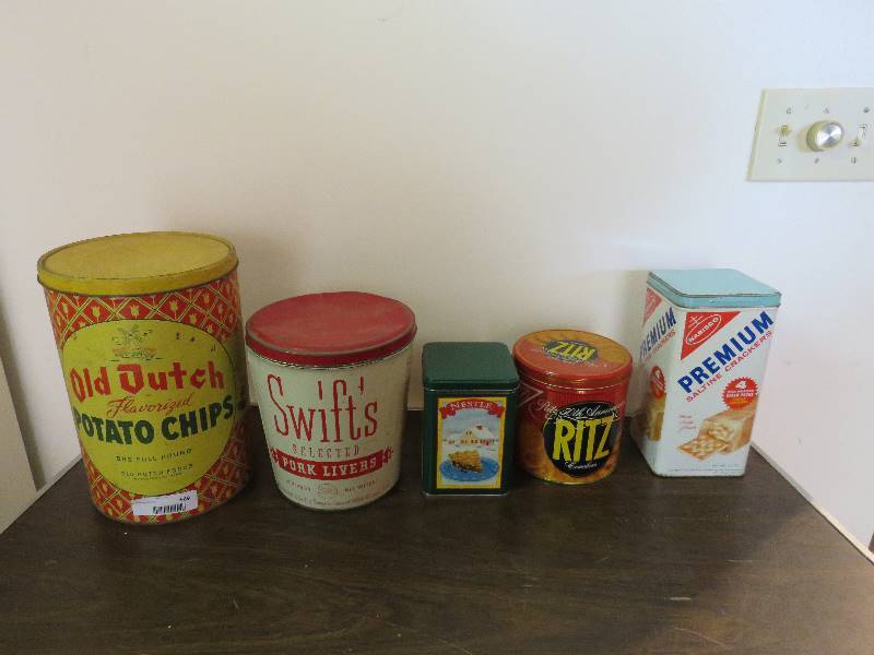 lot 669 image: Vintage Tins