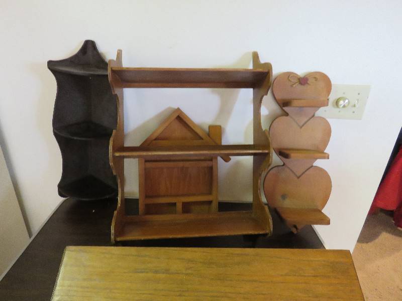 lot 670 image: Wall Shelves