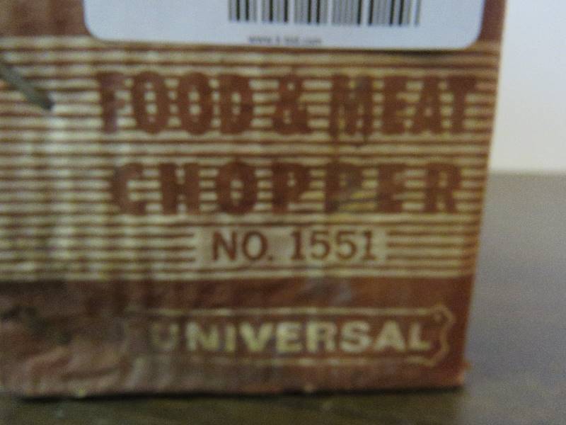 lot 674 image: Vintage Food Chopper