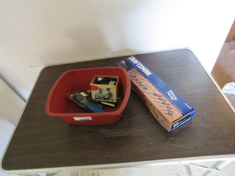 lot 755 image: Craftsman Screwdriver Set