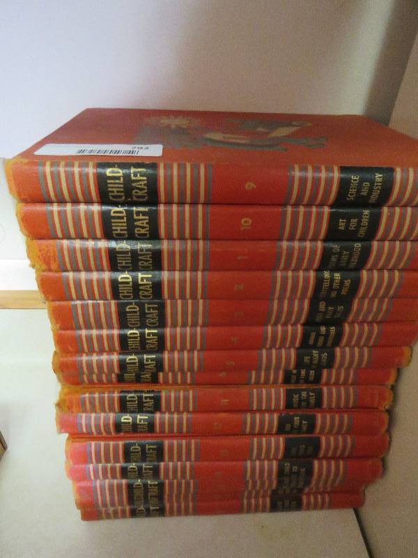 lot 792 image: Vintage Books