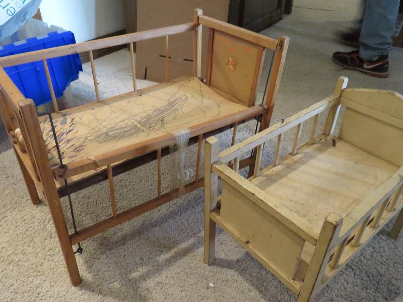 lot 842 image: Antique Doll Cribs