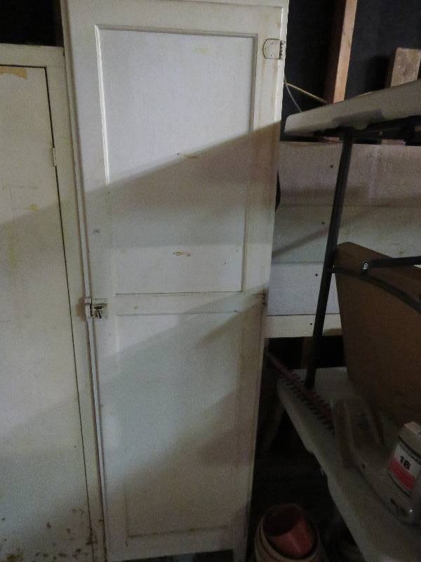 lot 956 image: Vintage Storage Cupboard