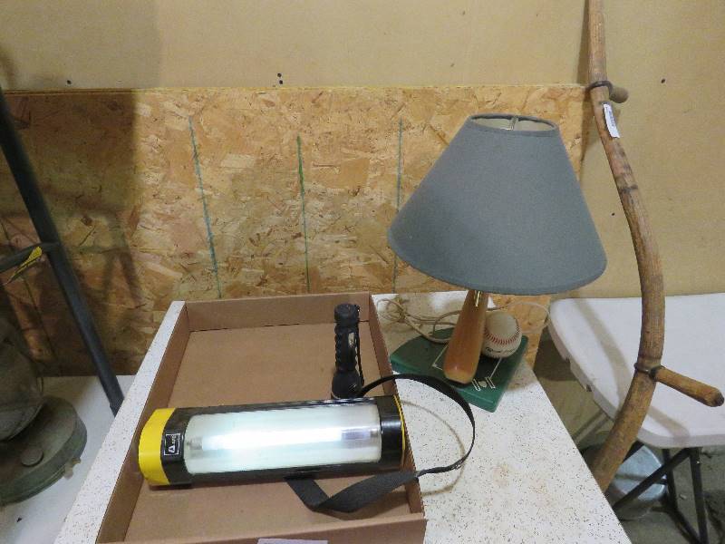 lot 961 image: Lamps