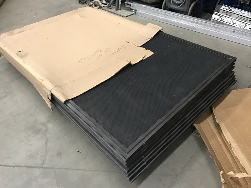 lot 30 image: Box Of (8) 4ft Patio Door Screens, ...