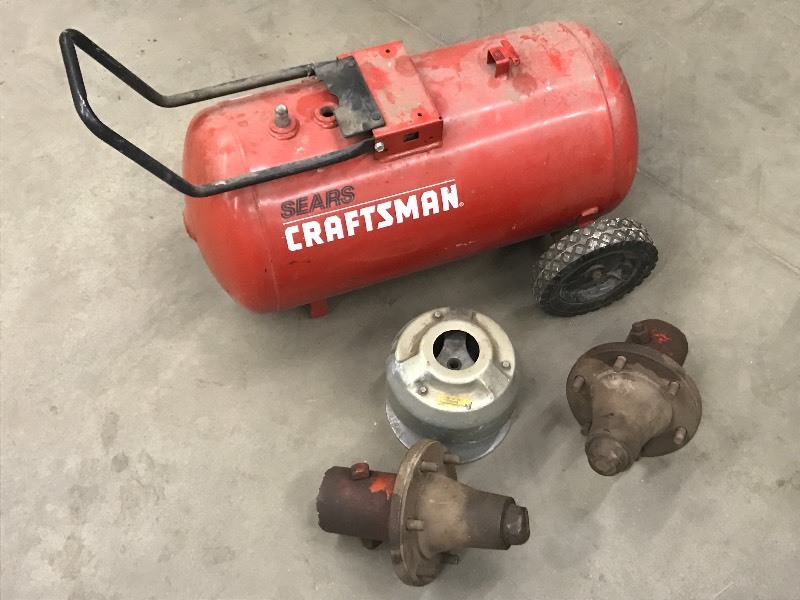 lot 54 image: Lot Of (2) Wheel Hubs, (1) Craftsm...