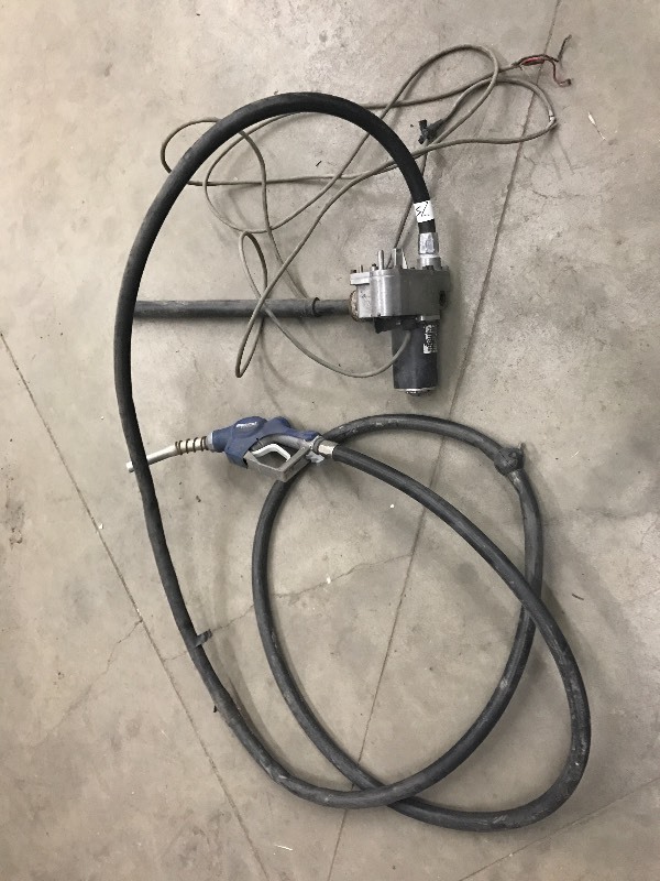 lot 75 image: 12Volt Fuel Pum With Hose & Nozzle ...