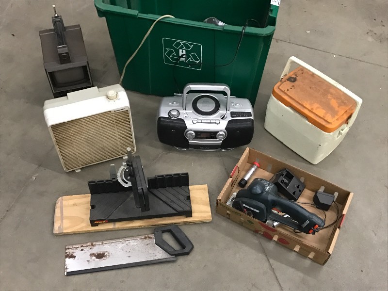 lot 86 image: Lot Of Miter Box Set, Black & Deck...