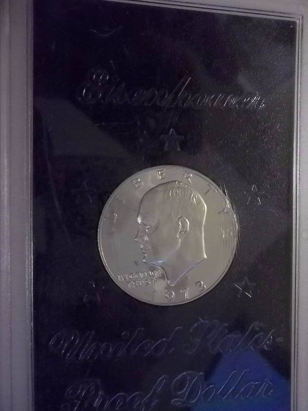 1973 S Ike Proof Uncirculated Silver Dollar In Collector Case
