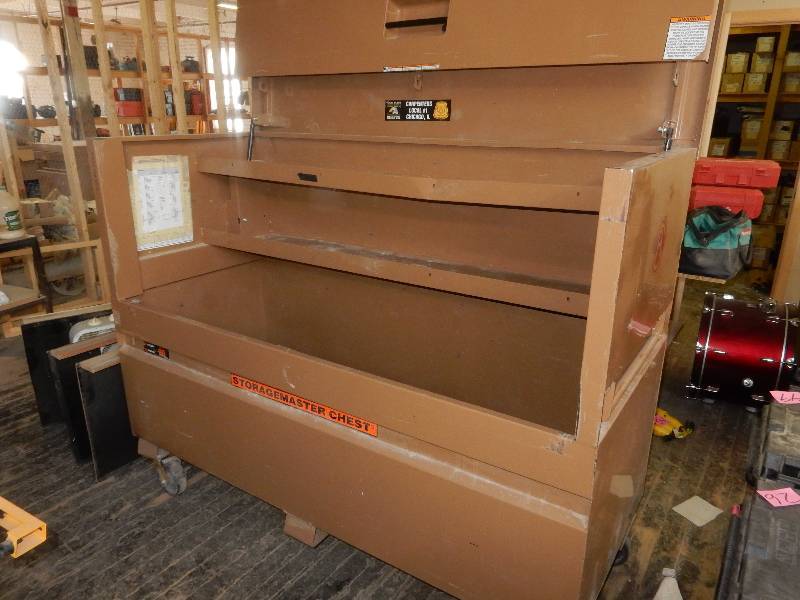 lot 21 image: KNAACk Job site box, 72in x 31in x 57 in