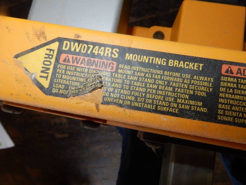 lot 48 image: Dewalt, DW0744RS Mounting Bracket