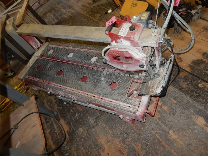 lot 60 image: Large Tile Saw. GUNDLACH.
