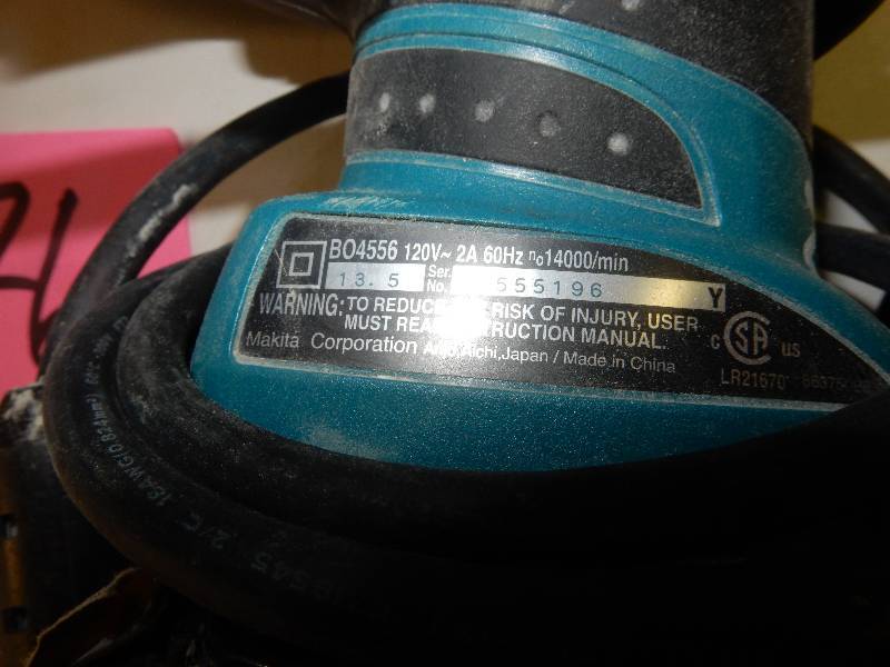 lot 76 image: BOSCH Palm Sander, BO4556