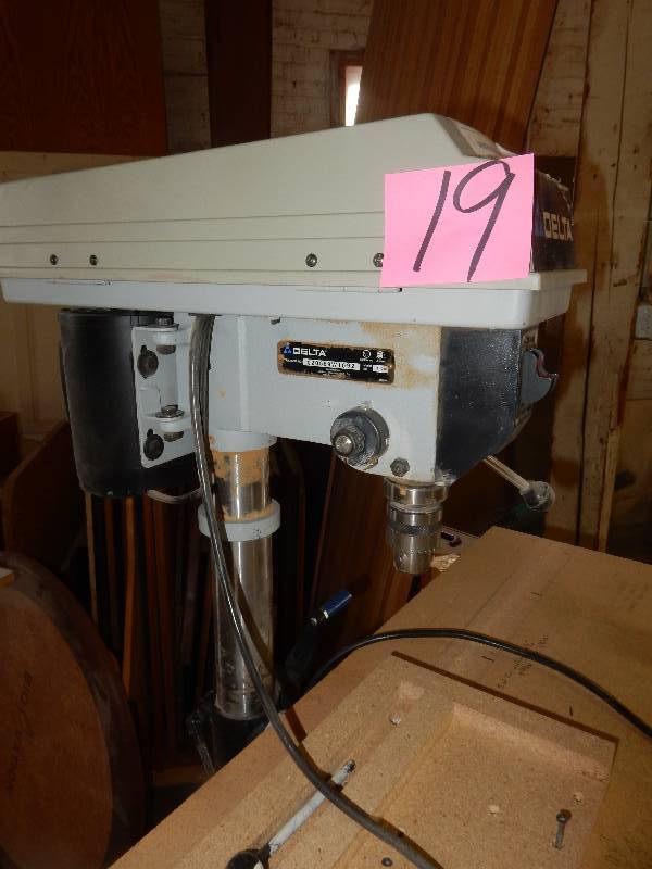 lot 19 image: Delta Model 11 90 Drill press