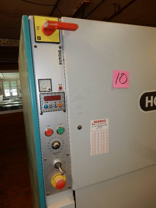 lot 10 image: KUNDIG, WIDEBELT Sander