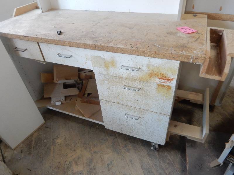 lot 142 image: Work Bench with upper cabinet