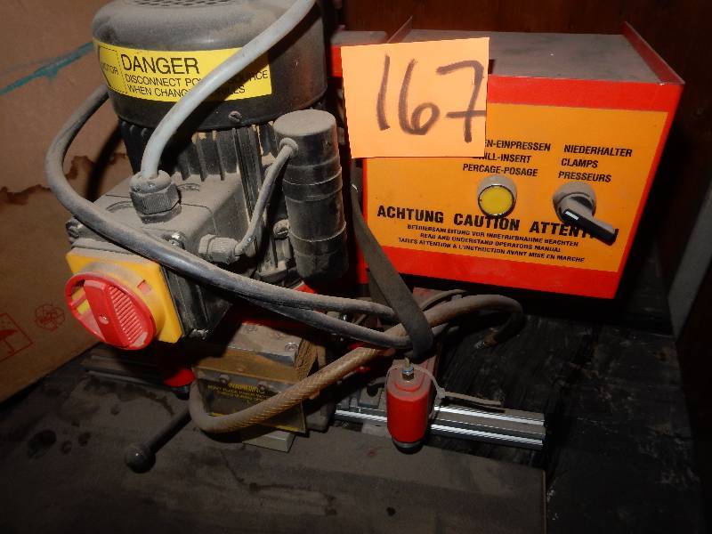 lot 167 image: Hinges Boring Insert Machine.. Cant see the maker, but much of the description is in German