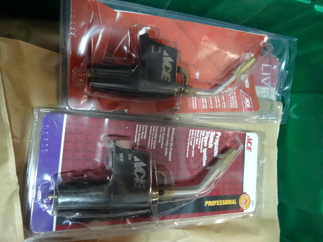 lot 53 image: Used Qty 2 Self Ignighting Propane Torches