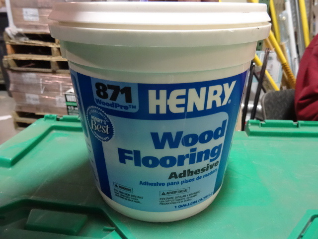 lot 79 image: NEW Qty 4 gallons Henry 871 Wood Flooring Adhesive