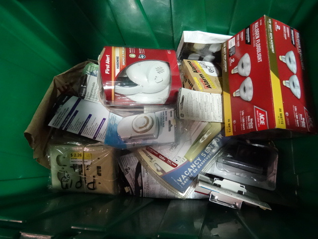 lot 84 image: NEW ENTIRE BIN Misc Electrical Items Incl. Smoke Detectors, Timers, Bulbs, Extensions Cords, Ballast and MORE. GREEN BIN NOT INCLUDED