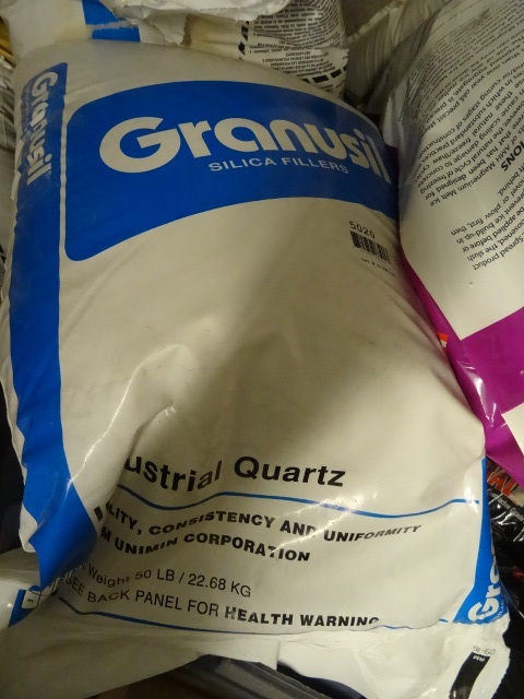 lot 114 image: NEW Qty 2 Bags Granusil Industrial Crushed Quartz. Approx 100 lbs.