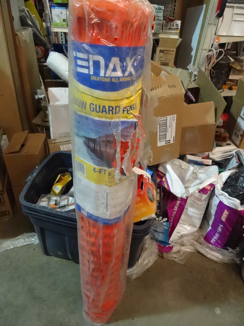 lot 116 image: NEW Roll Tenax SnowConstruction Guard Poly Fencing. 4X100 ft. Orange