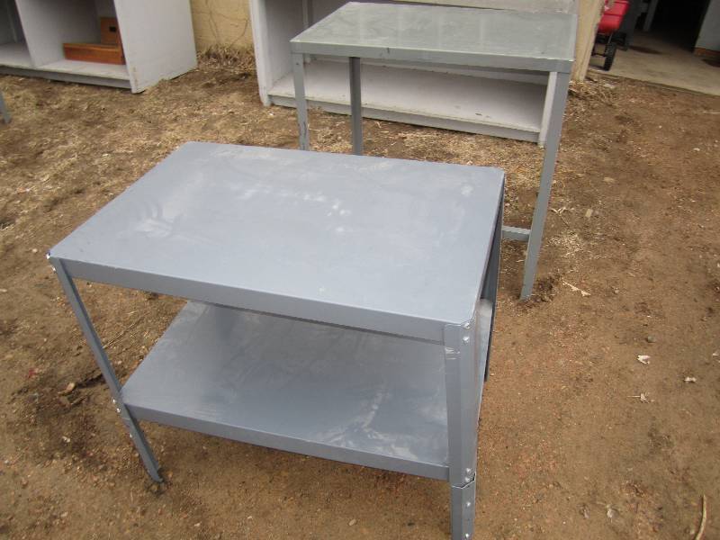 lot 53 image: 2 metal work tables, 2 x 3...