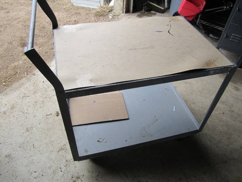lot 40 image: Wheeled cart, 2 x 3...
