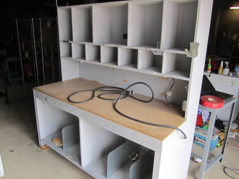 lot 73 image: Work station with light, electrical...