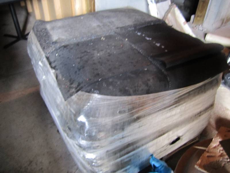 lot 76 image: Pallet of rubber roofing material...