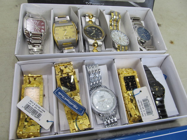 lot 4 image: NEW IN BOX Mens Watches