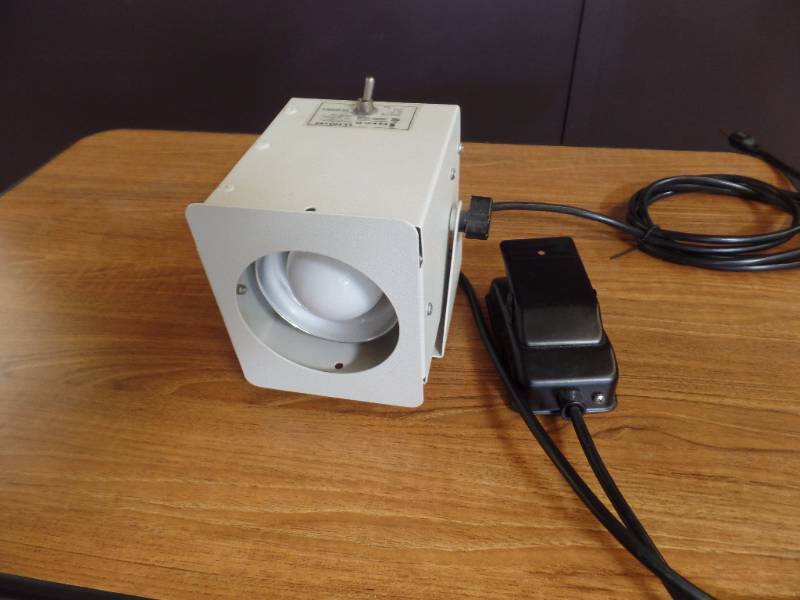 X-RAY LAB PORTABLE LUMINAIRE