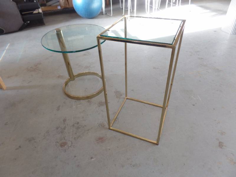 RECEPTION ROOM ACCENT TABLES