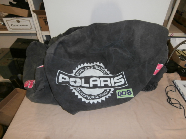 lot 8 image: Snowmobile Cover Polaris  Evolved Body Style