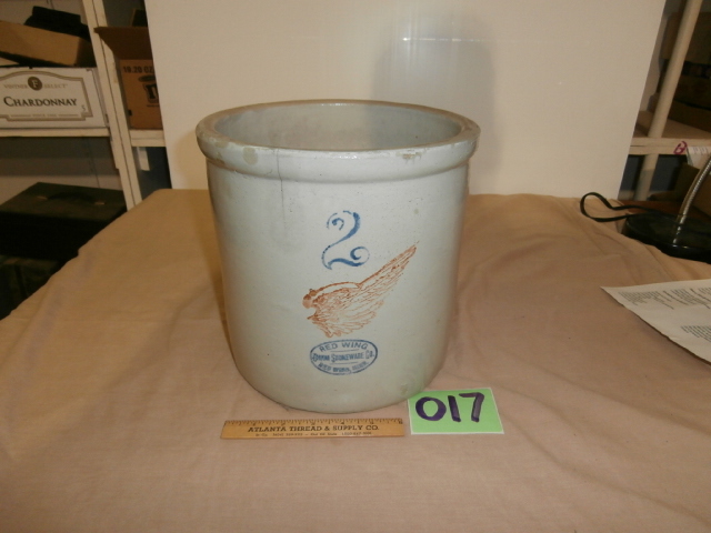 lot 17 image: Redwing Stoneware 2 Gallon Crock