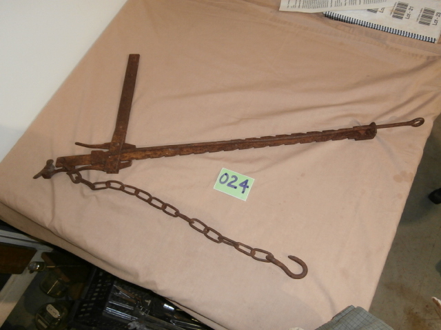 lot 24 image: Vintage Come-A-Long