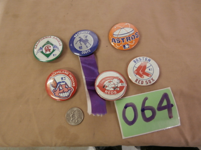 lot 64 image: Six Sports Team Pin Back Buttons.