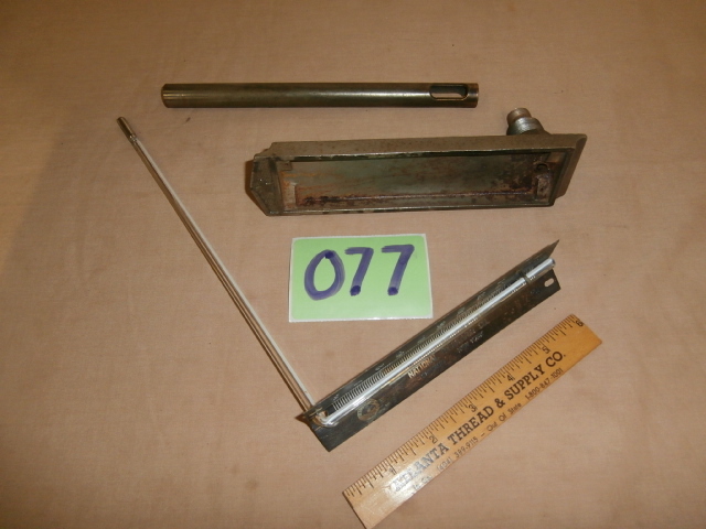 lot 77 image: Vintage Machine Thermometer  -20 to 180 Degrees