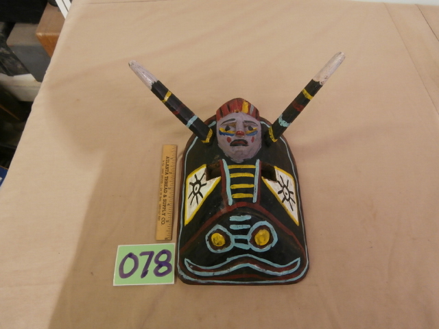 lot 78 image: Awesome Hand carved & Hand painted Vintage Mask