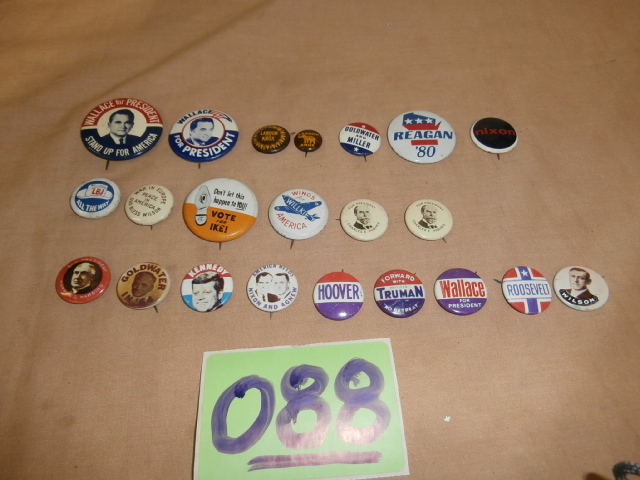 lot 88 image: Lot of Political Pinback Buttons