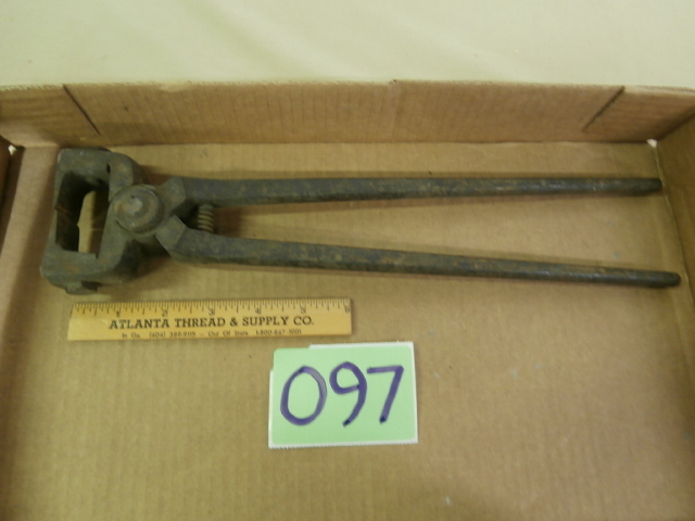 lot 97 image: Vintage Ferrier or Blacksmith Tool