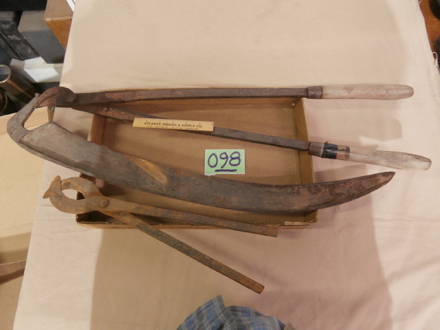 lot 98 image: Vintage Tool Lot