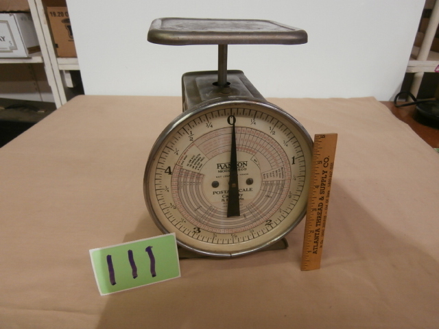 lot 111 image: Vintage HANSON Postal Scale