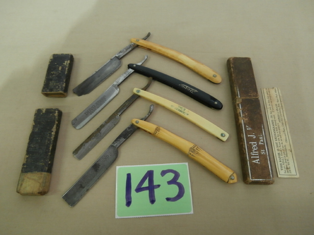 lot 143 image: Vintage Straight Razor Lot