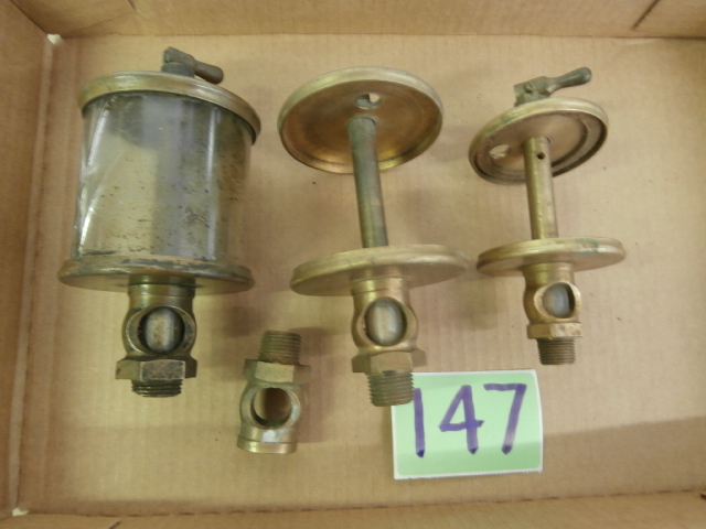lot 147 image: LUNKENHEIMER Vintage Oiler Lot