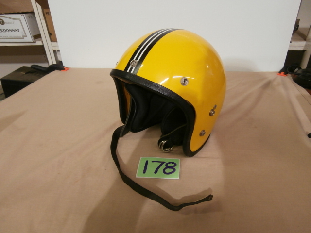 lot 178 image: Vintage Skidoo Style Snowmobile Helmet, LSI 4150