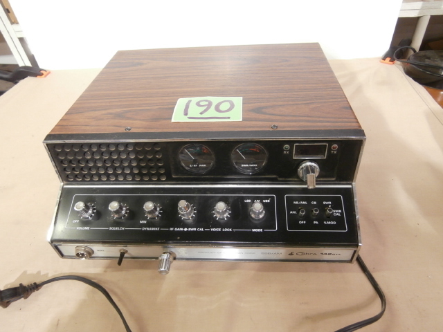 lot 190 image: Vintage COBRA 142 GTL SSBAM CB Radio
